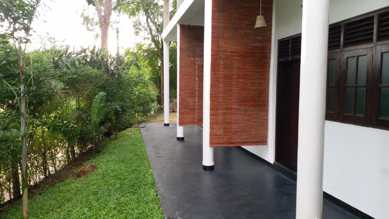 Hotel Tamarind Blue Tangalle Esterno foto