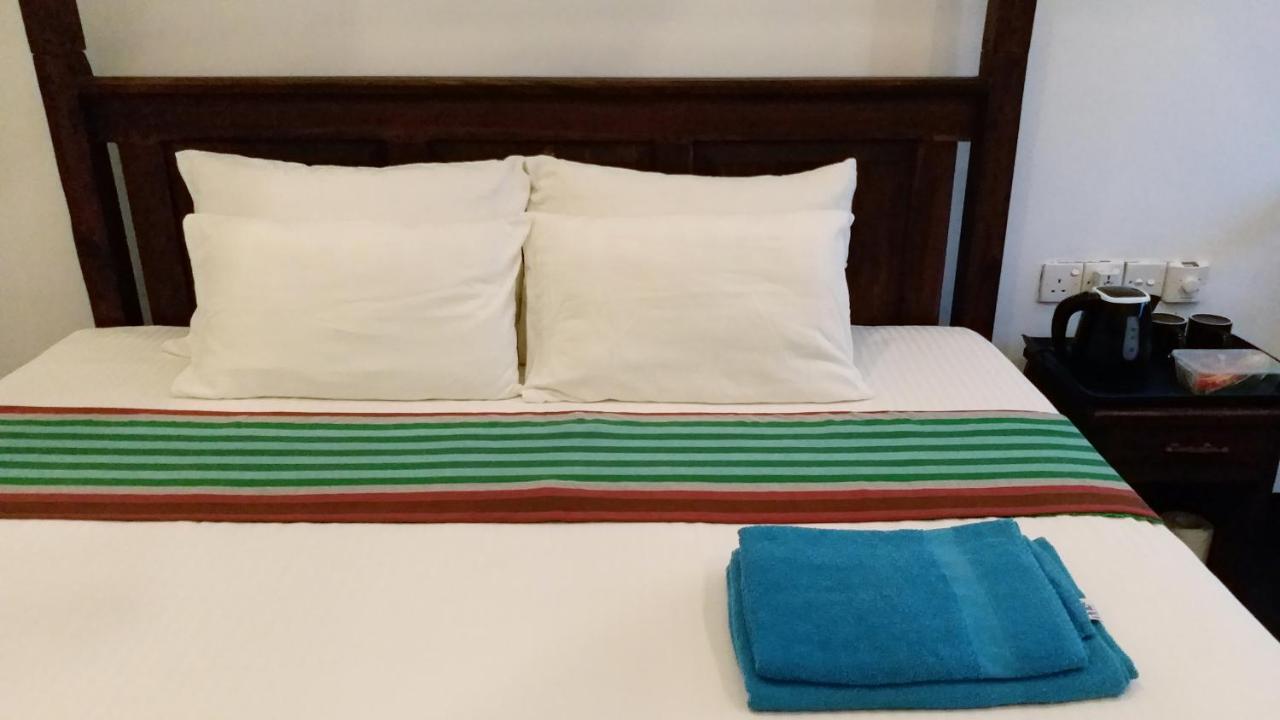 Hotel Tamarind Blue Tangalle Esterno foto